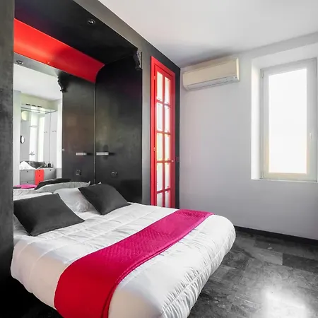 Apartment Comics Penthouse, Funny Flat Nearby Colosseum Rome